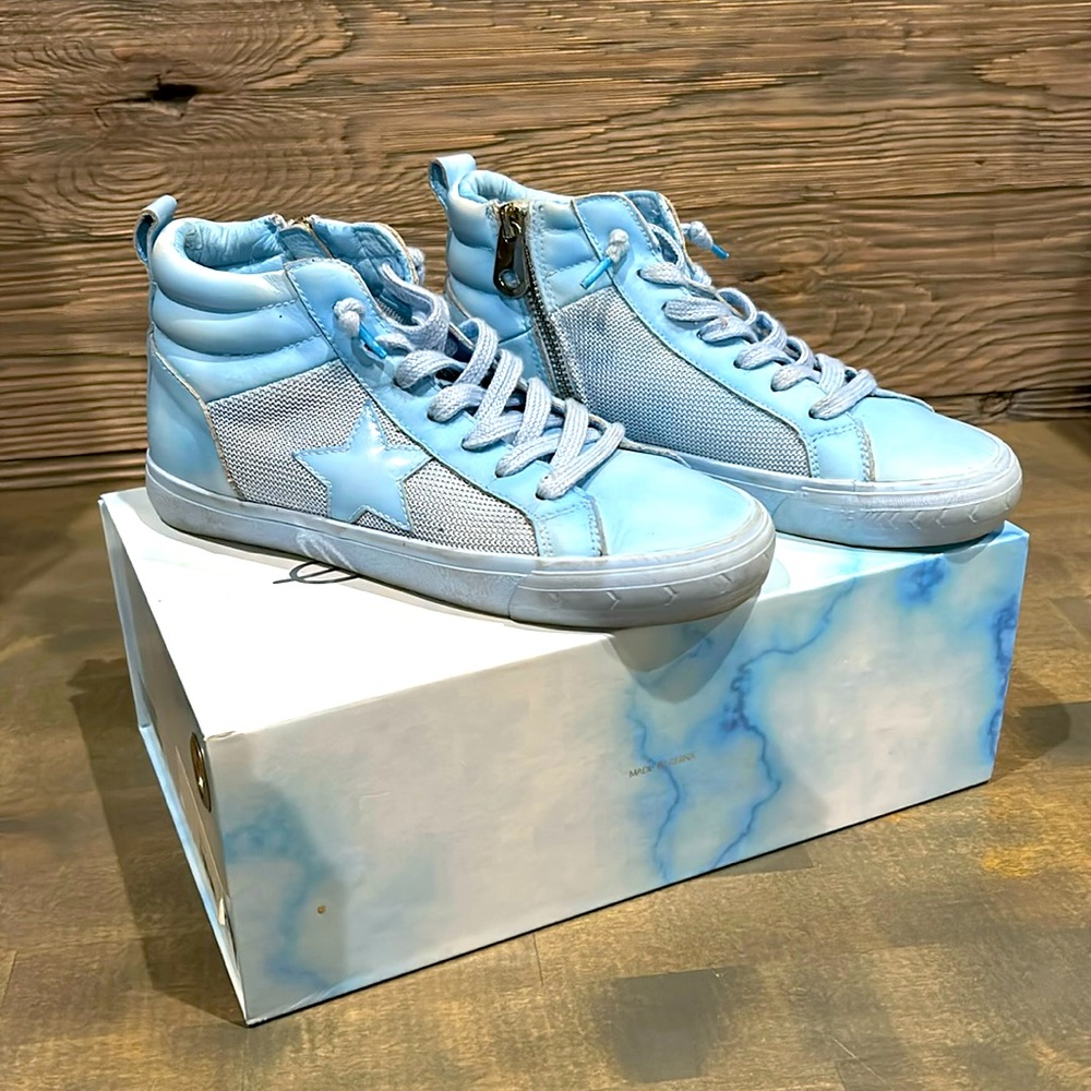 Vintage Havana Blue Hightop Shoe Size 6.5